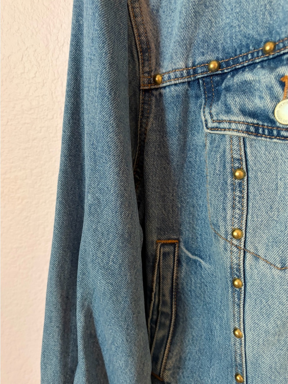 Universal Thread Studded Denim Jacket - Picture 6 of 7